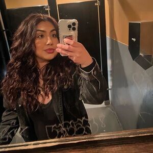 Meet your Posher, Stephany